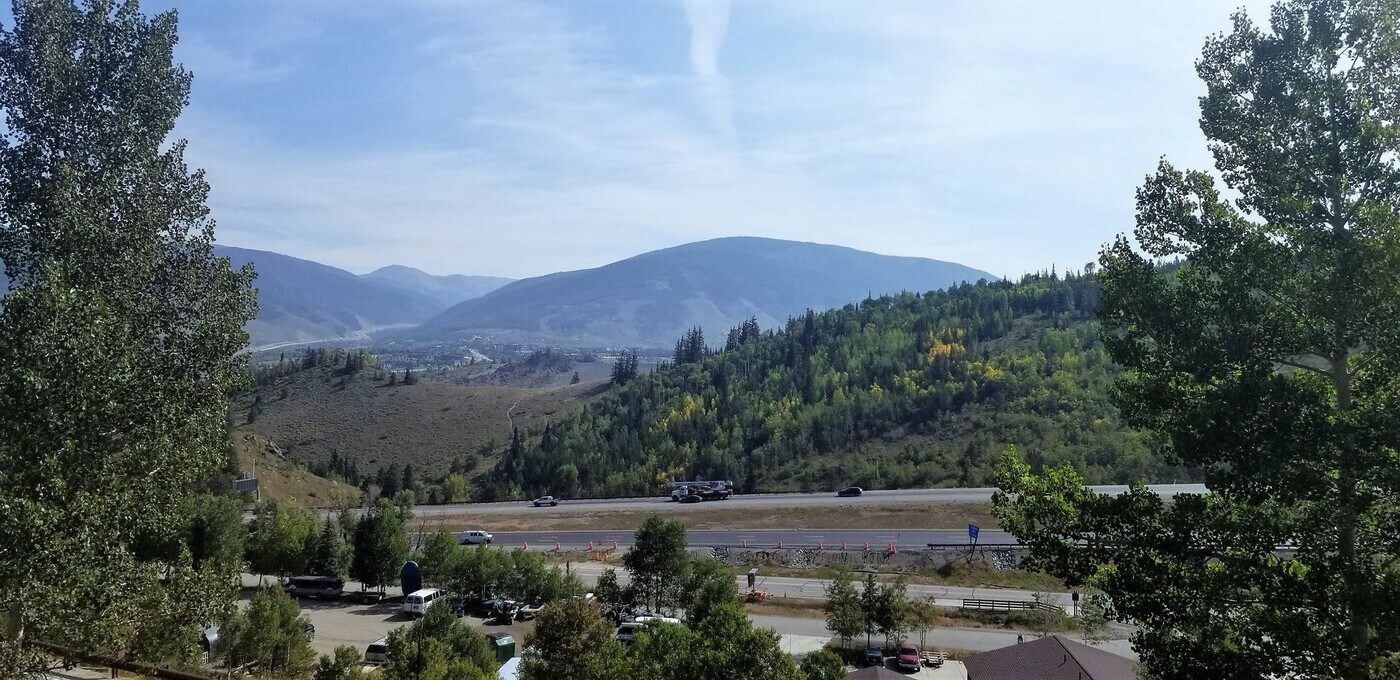 22 Fawn Ct in Silverthorne, CO - Building Photo
