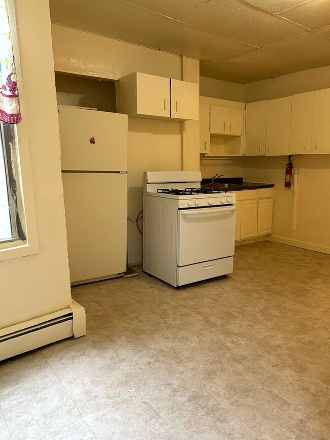 200 London St, Unit 2