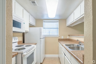 Serena Village Apartments in Houston, TX - Building Photo - Building Photo