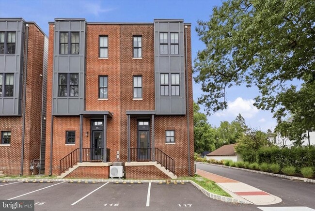 property at 117 Thornton Ln