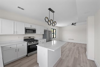 1295 Holmden Ave in Cleveland, OH - Building Photo - Building Photo