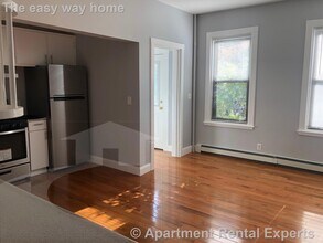 564 Putnam Ave in Cambridge, MA - Building Photo - Building Photo