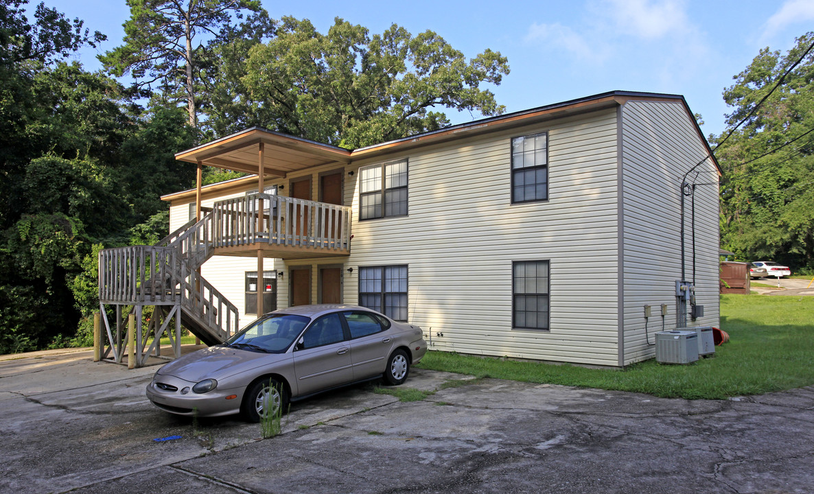 701 Pointe Ct in Tallahassee, FL - Building Photo