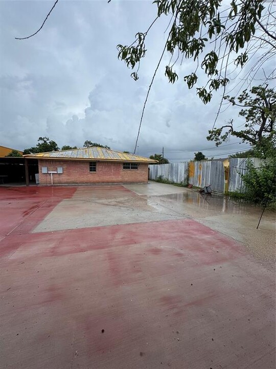 3207 Yorkshire St in Houston, TX - Building Photo