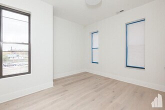 324 S Racine Ave in Chicago, IL - Building Photo - Building Photo