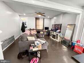 413 Walnut St in Darby, PA - Building Photo - Building Photo