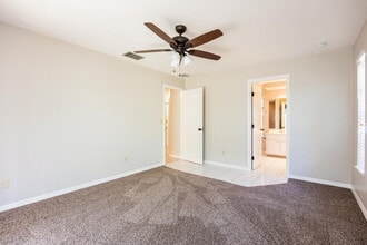 1432 SE 17th Terrace in Cape Coral, FL - Foto de edificio - Building Photo