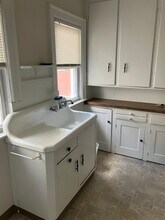 55 E Hazeltine Ave in Kenmore, NY - Building Photo - Building Photo