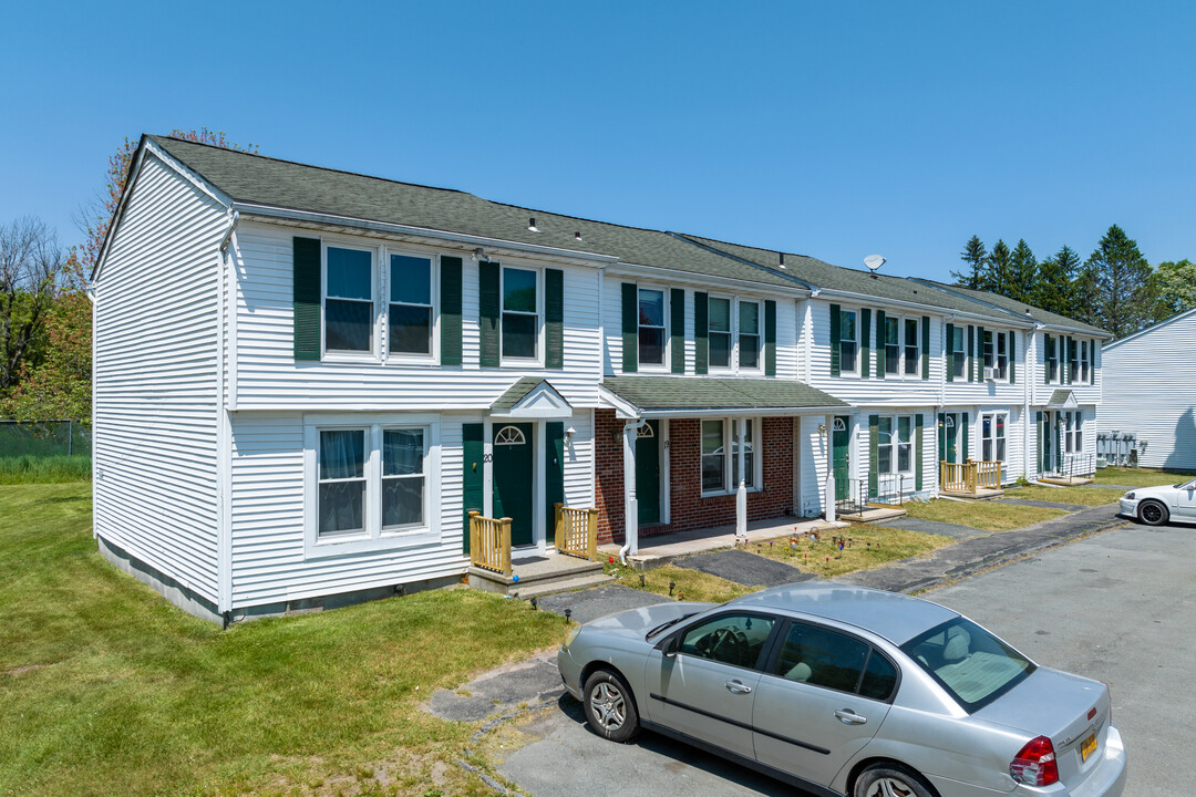 Anthos Townhomes LLC in Monticello, NY - Building Photo