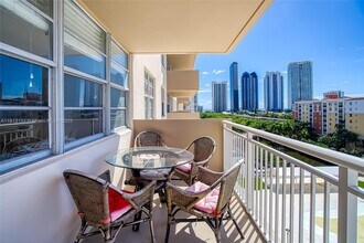 250 174th St in Sunny Isles Beach, FL - Building Photo - Building Photo