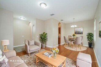 20221 Still Wind Dr in Tampa, FL - Building Photo - Building Photo