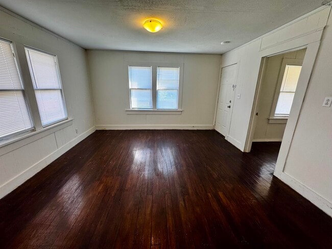700 N Lamar St in Wichita Falls, TX - Building Photo - Building Photo