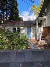 1825 Siskiyou Blvd in Ashland, OR - Building Photo - Building Photo