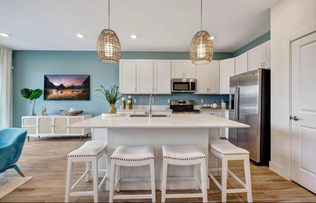 608 Waters Edge Ln, Unit 4 in Port St. Lucie, FL - Building Photo - Building Photo