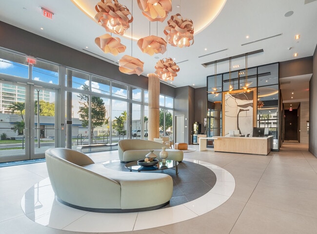 Crest at Pinecrest in Miami, FL - Building Photo - Building Photo