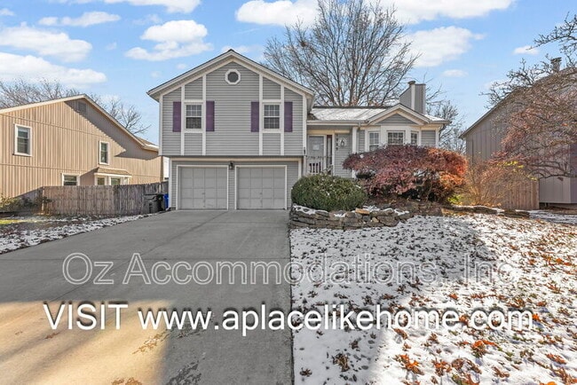 property at 1225 E Butterfield Pl