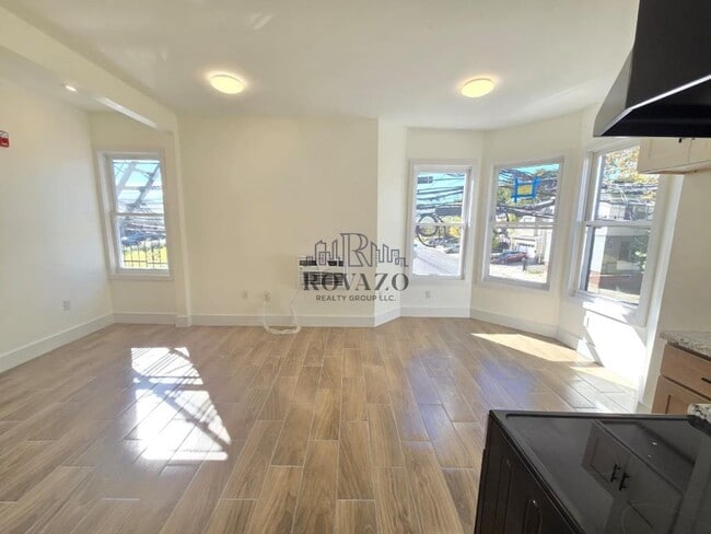 634 15th Ave in Newark, NJ - Building Photo - Building Photo