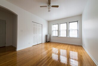 8148-56 S Ingleside in Chicago, IL - Building Photo - Building Photo