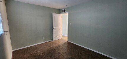 7031 S 5th Ave in Phoenix, AZ - Building Photo - Building Photo