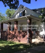 209 Chandler Blvd in Macomb, IL - Building Photo