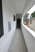 11918 Vanowen St in North Hollywood, CA - Building Photo - Building Photo