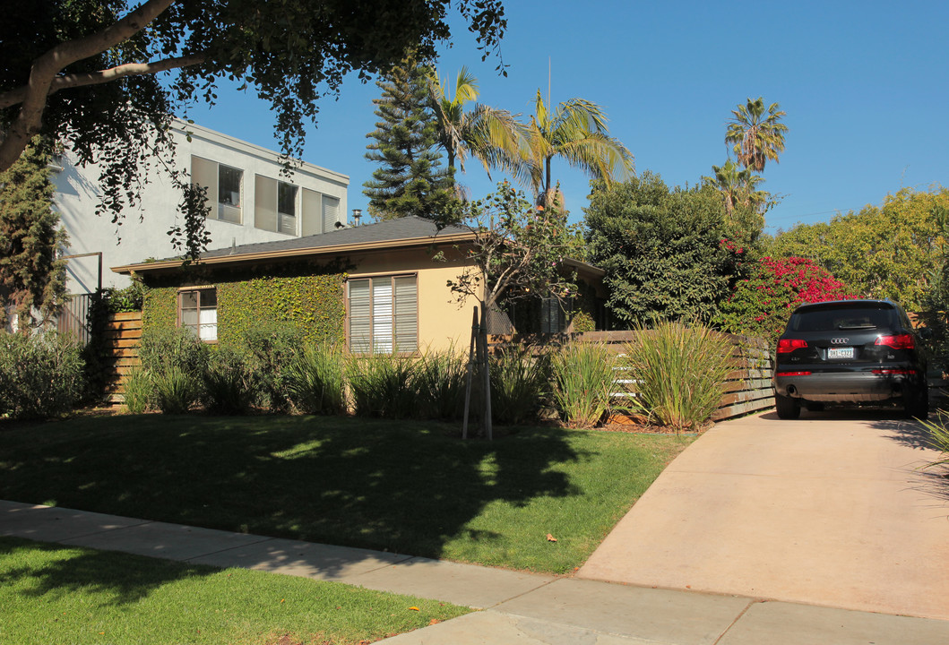 1819 9th St in Santa Monica, CA - Foto de edificio