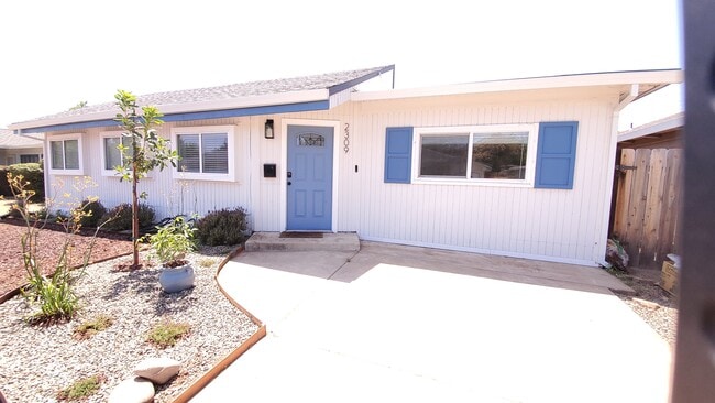 property at 2309 Barcelona Way
