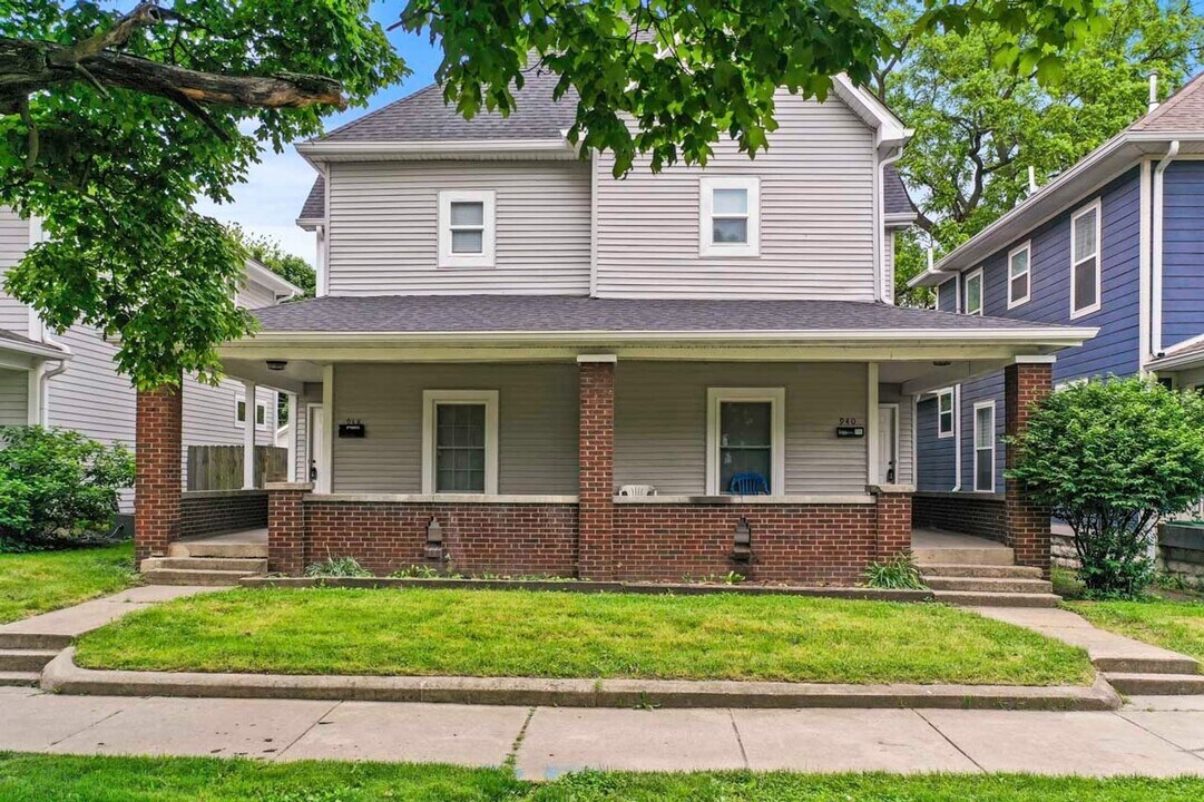 940 Jefferson Ave in Indianapolis, IN - Building Photo