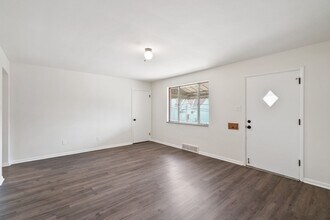 770 Boquet St in Mckees Rocks, PA - Building Photo - Building Photo