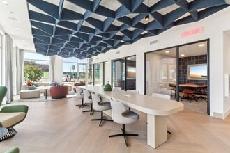 VAYA on Axia in Chula Vista, CA - Foto de edificio - Building Photo