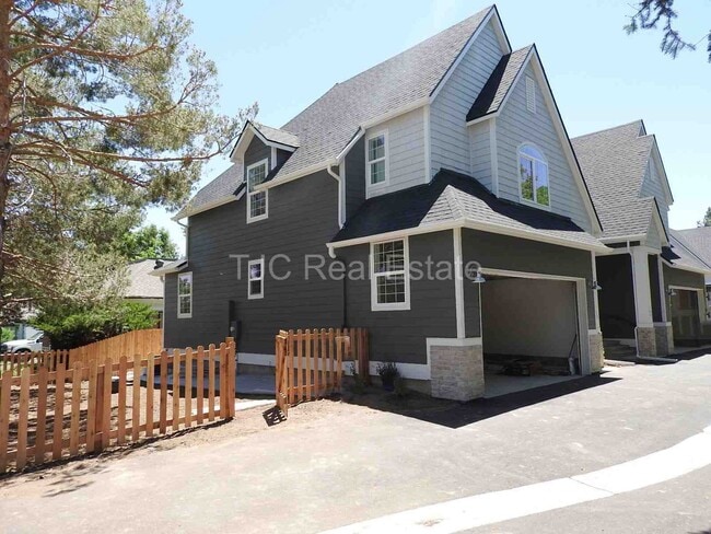 6704 Ralston Rd in Arvada, CO - Foto de edificio - Building Photo