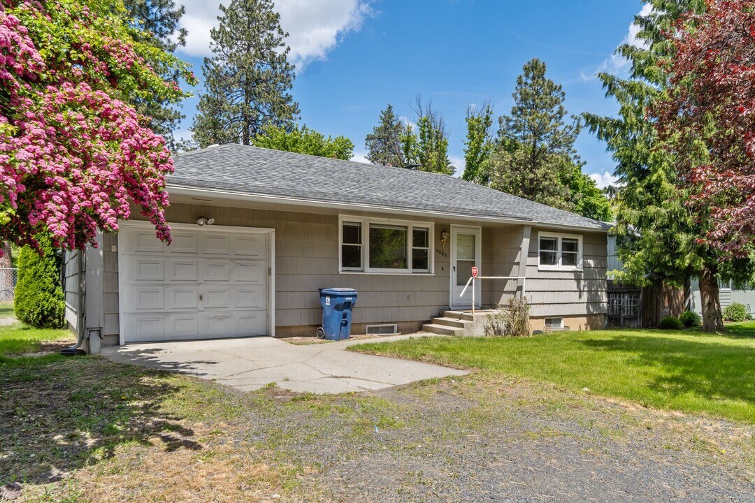4005 E 37th Ave in Spokane, WA - Building Photo