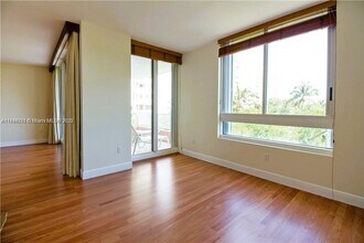 785 Crandon Blvd, Unit 506 in Key Biscayne, FL - Building Photo - Building Photo