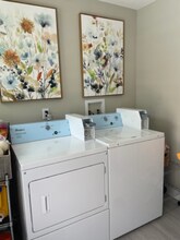 933 21st St in San Diego, CA - Foto de edificio - Building Photo