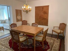 1739 Golf Club Dr in North Fort Myers, FL - Building Photo