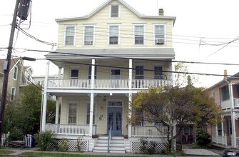 46 Embury Ave in Ocean Grove, NJ - Building Photo - Building Photo