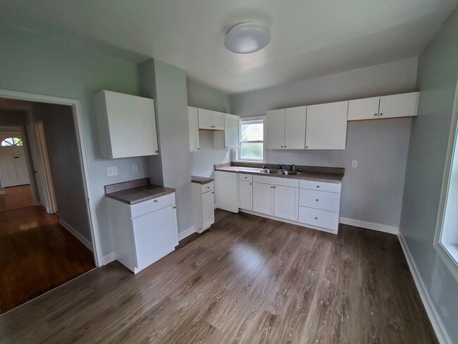 1215 Walnut St in Greensboro, NC - Building Photo - Building Photo