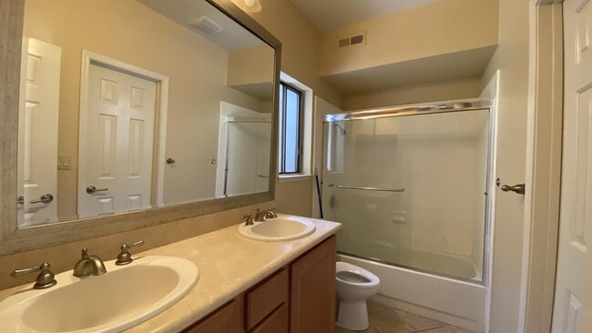 property at 2200 Agnew Rd