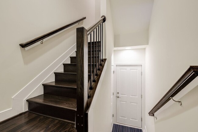 1224 Main Line Blvd in Alexandria, VA - Foto de edificio - Building Photo