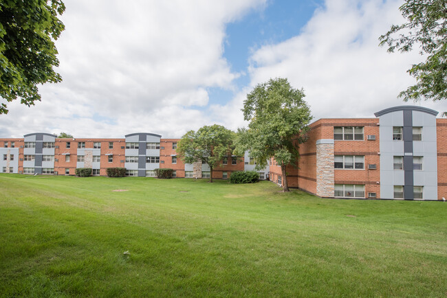 Liberty Lake in Lake Zurich, IL - Building Photo - Building Photo