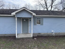 51 Co Rd 44 in Opelika, AL - Building Photo