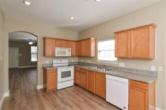 9810 Walnut Hill Dr in Providence Village, TX - Building Photo - Building Photo
