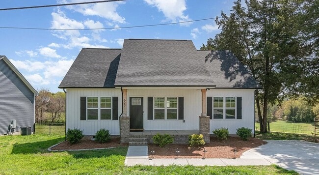 property at 623 Skyland Dr