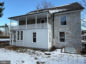 135 Fort Loudon Rd in Mercersburg, PA - Building Photo - Building Photo