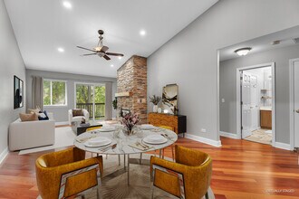 53 Samuel Dr in Streamwood, IL - Building Photo - Building Photo