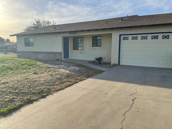1238 W Westfield Ave in Porterville, CA - Building Photo - Building Photo