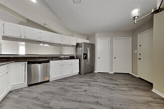 9503 Gusty Winds Dr in Houston, TX - Building Photo - Building Photo