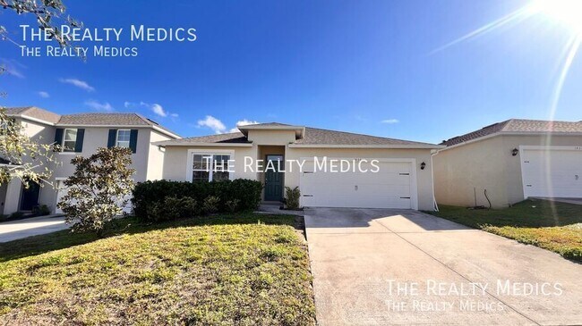 1830 Hackberry St in Clermont, FL - Foto de edificio - Building Photo