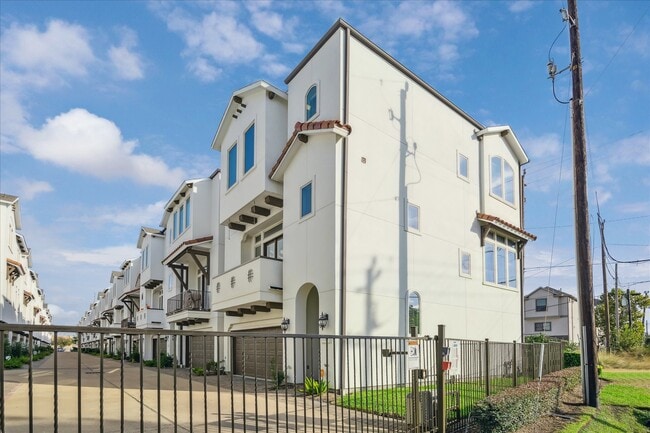 1203 Bonner St in Houston, TX - Building Photo - Building Photo