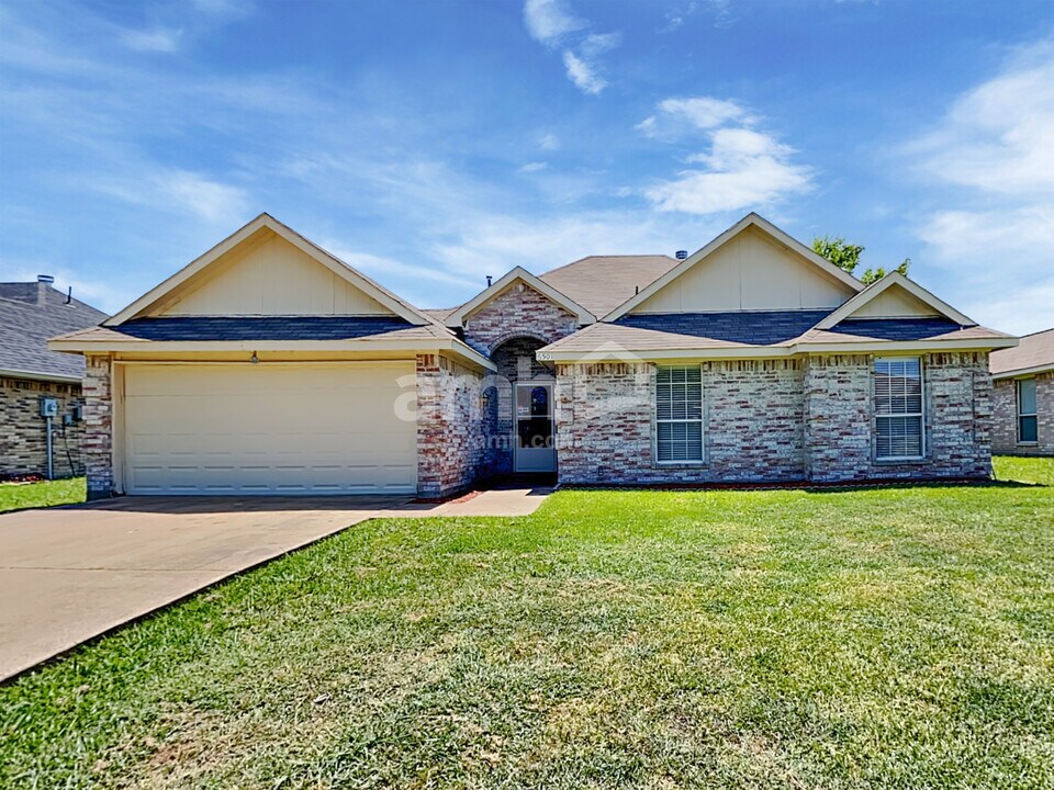 6501 Gardenia Dr in Rowlett, TX - Building Photo